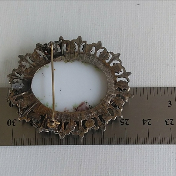VINTAGE Romantic Porcelain Portrait +Pearl Brooch - Picture 6 of 8
